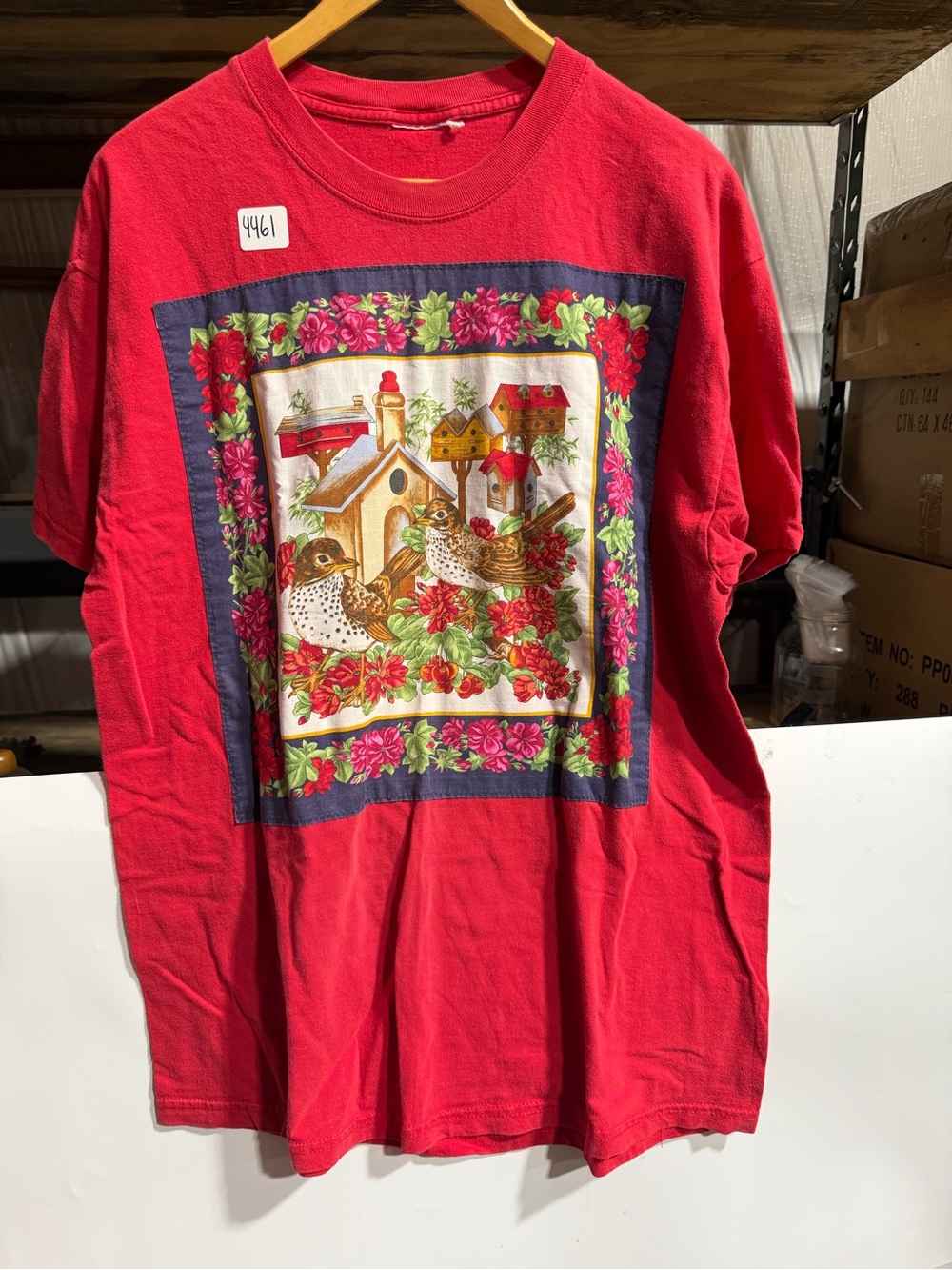 #4461-Red Short-Sleeve Graphic Tee with Birdhouse Illustration